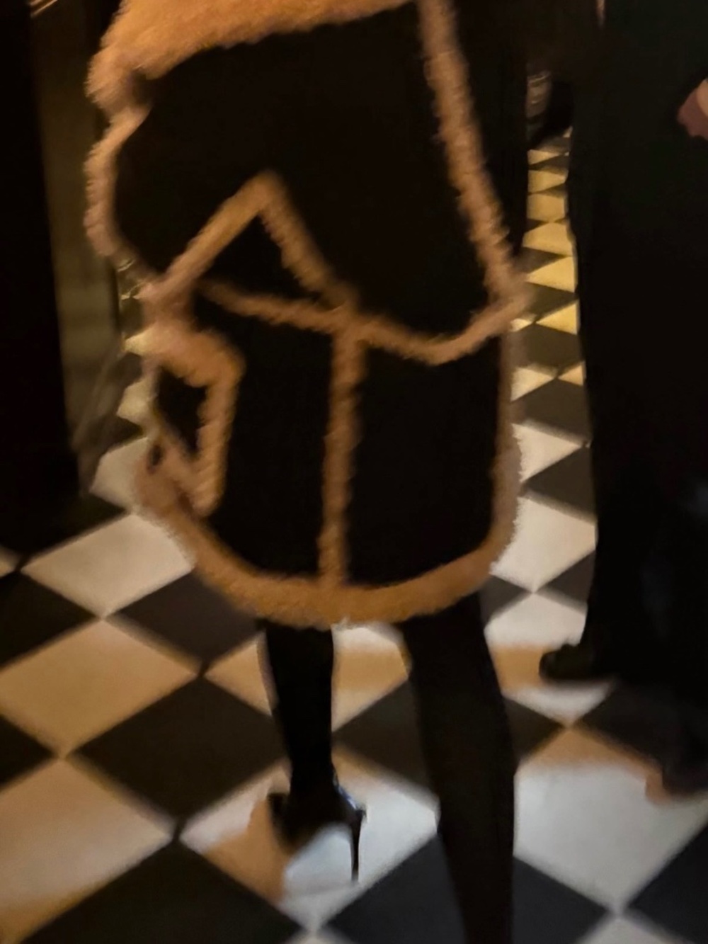 Meet your Posher, TL